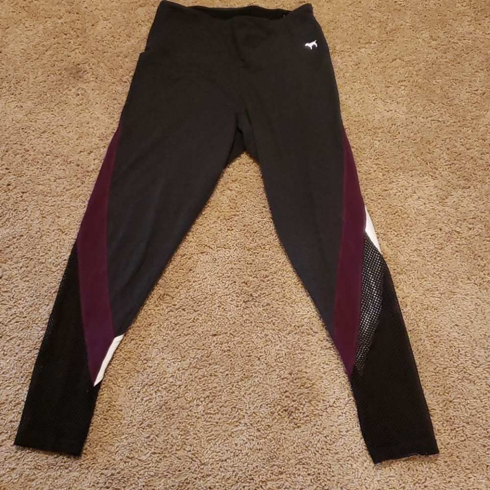 🖤🤍❤ Pink Ankle Crop Leggings